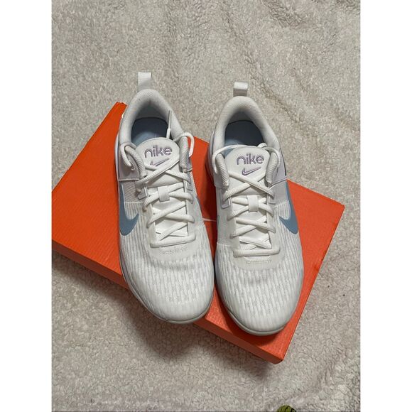 Nike Women's Zoom Bella 6 trainer in white and light armoury blue NIB 8 - Picture 9 of 14